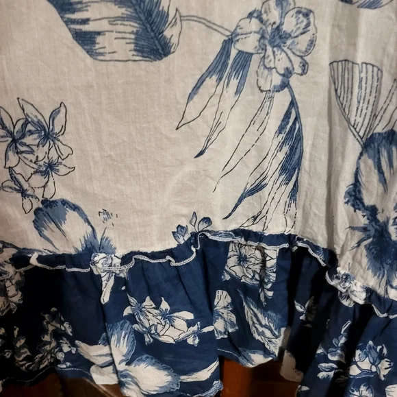 Floral Blue and White Dress - Picture 5 of 8